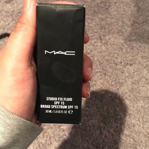 Mac studio fix foundation in nc35